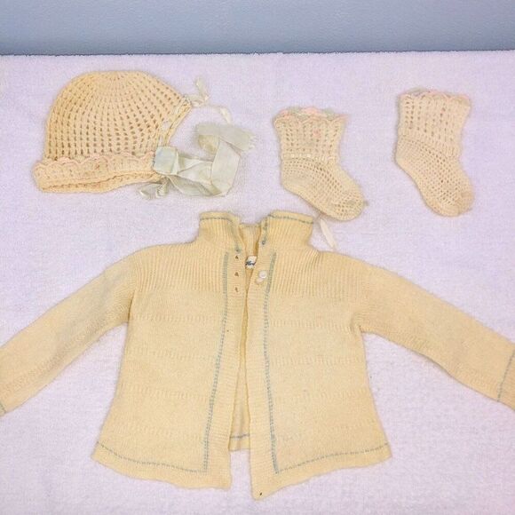 Vintage 50s Baby NB Cardigan Hand Made Bonnet Booties Cream Knit Ribbon Trim - Picture 3 of 9